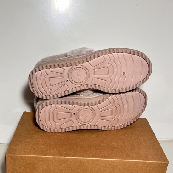 Skechers Cozy Lite Sweet Walk Sparkle Knit Slippers - Picture 8 of 8